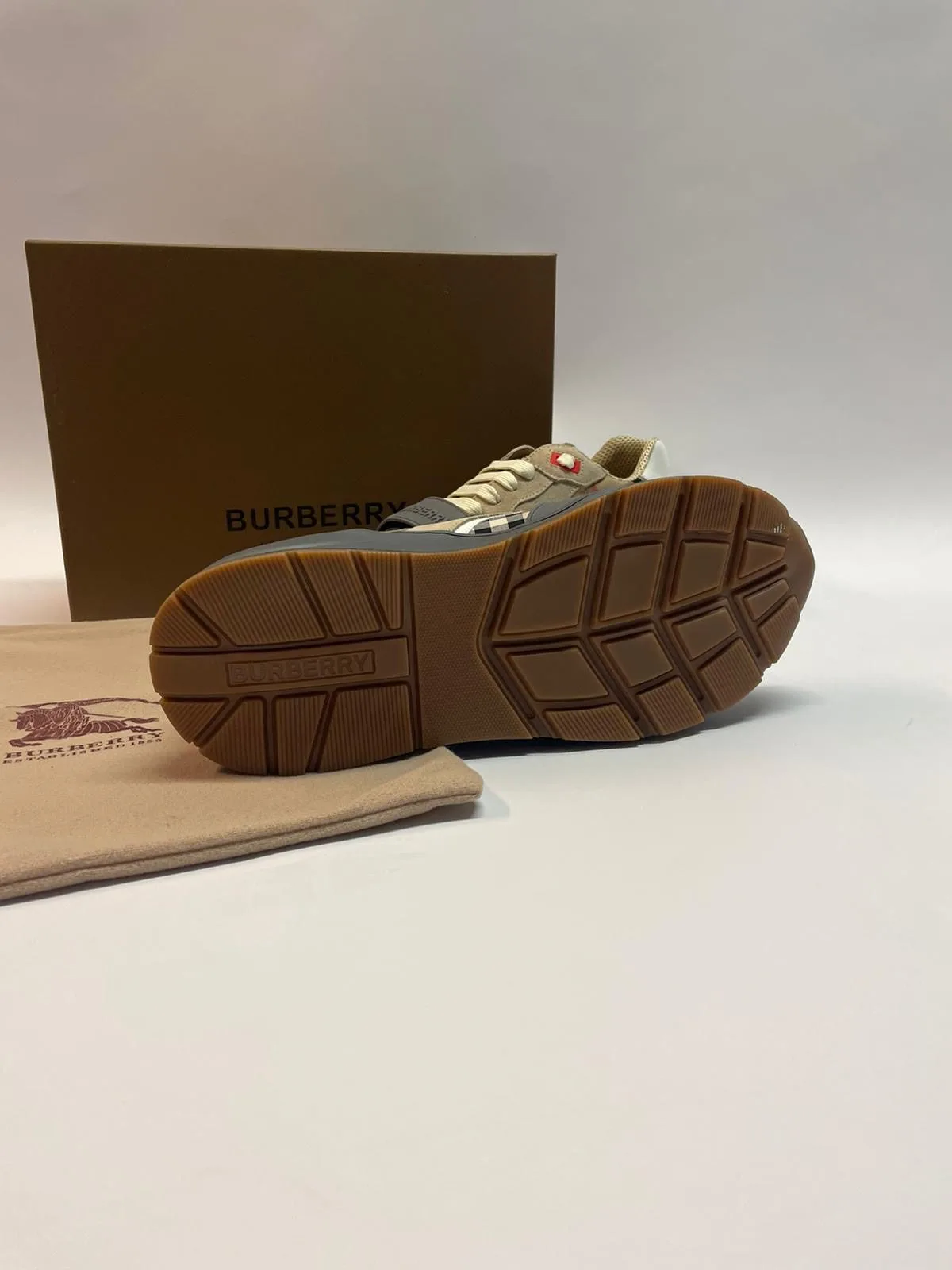 Burberry Ramsey Sneakers