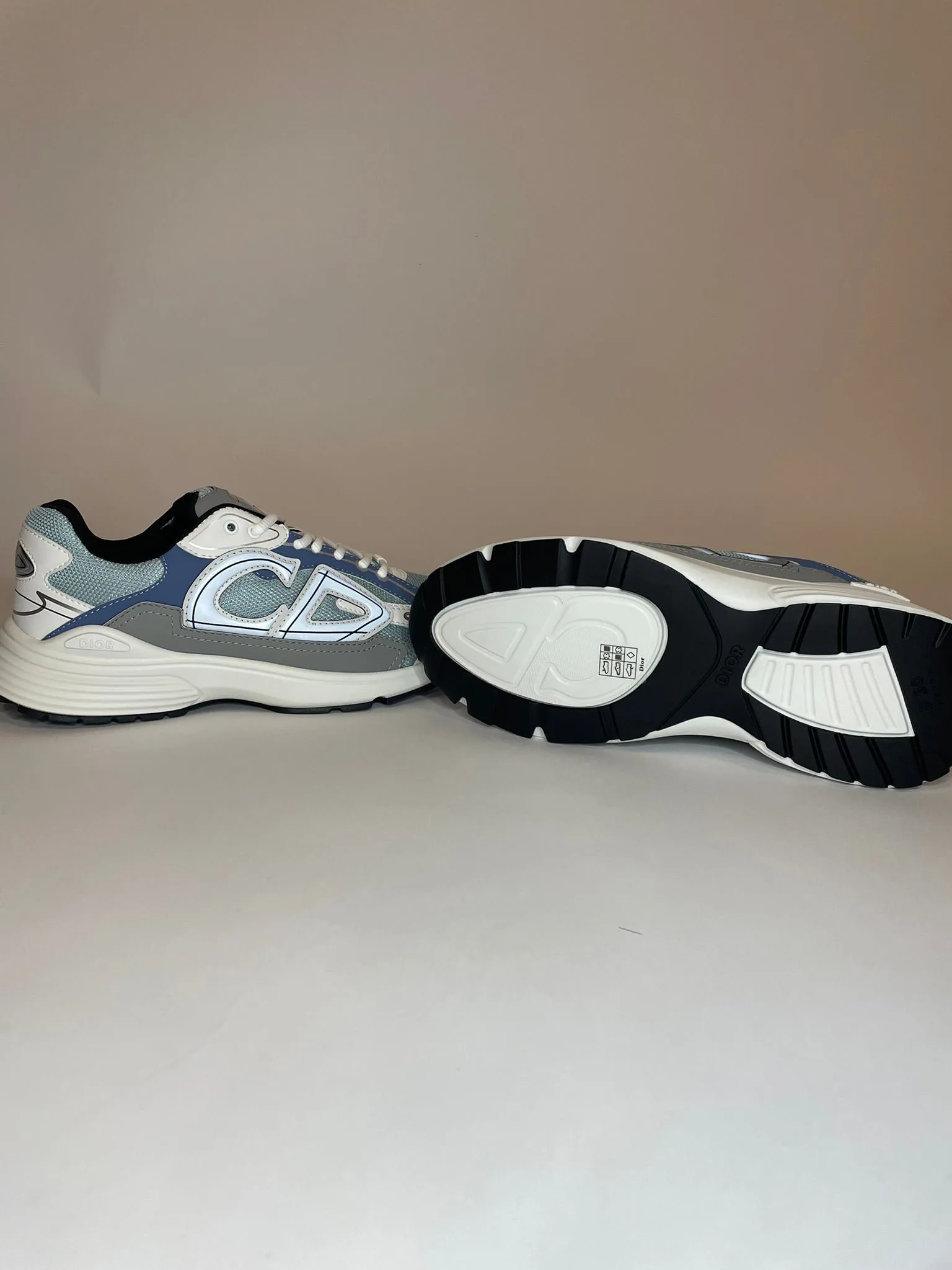 Chrisitan Dior B30 White Blue Grey