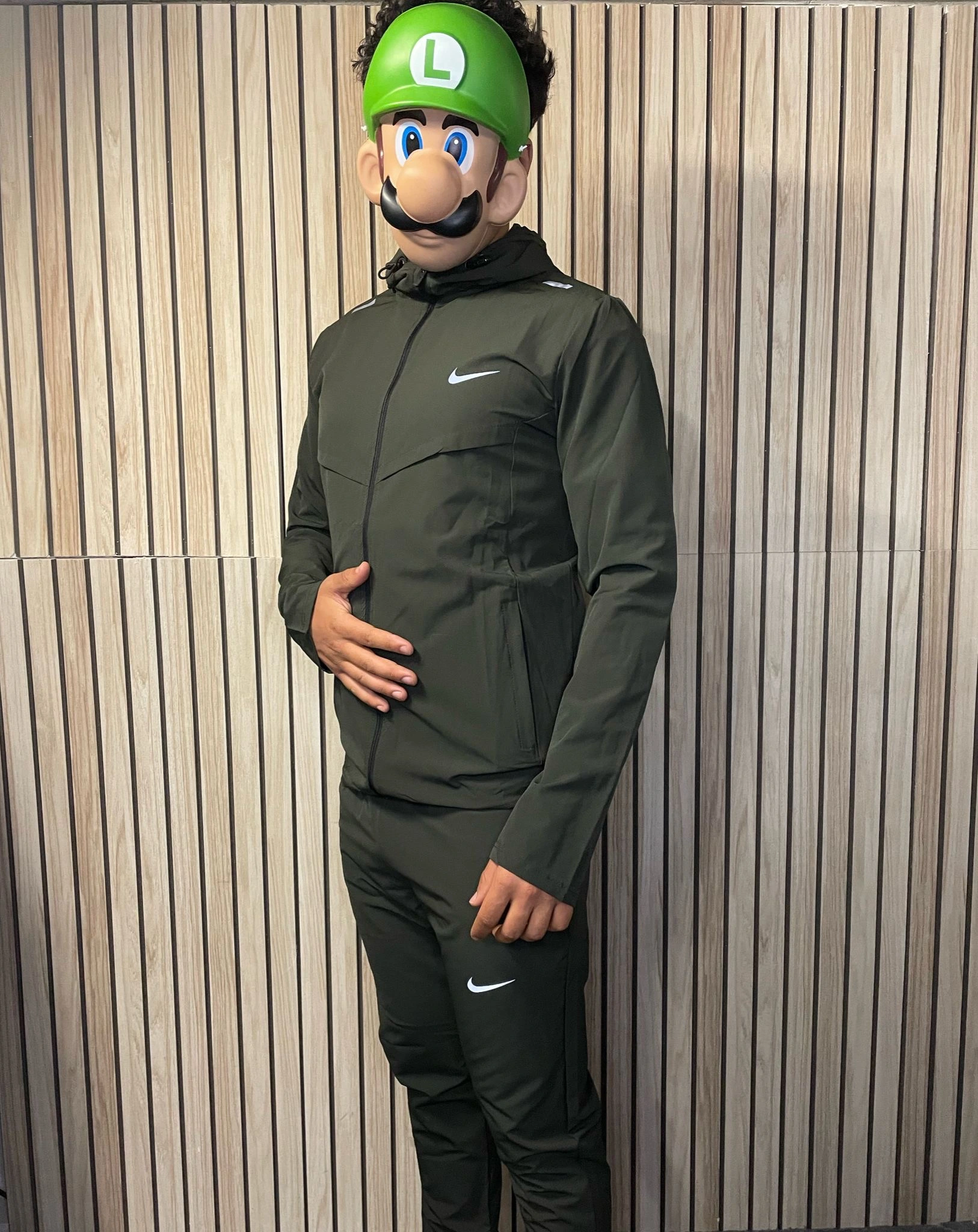 Nike tracksuit green
