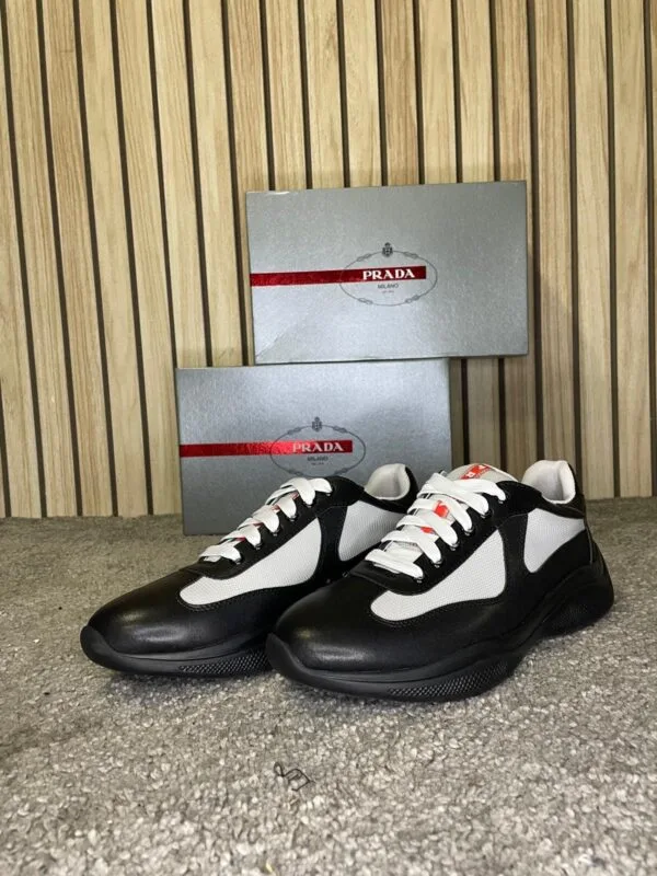 Prada Cups Mat Zwart