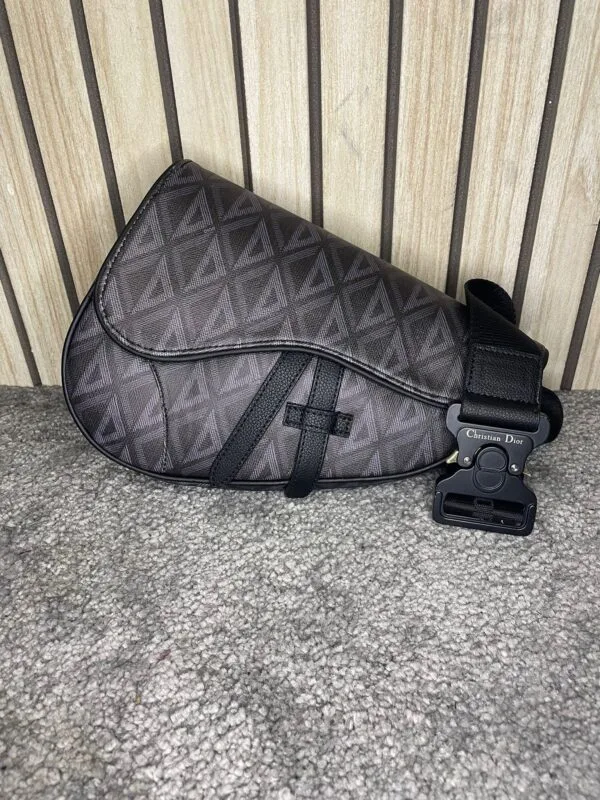 Dior Saddle Bag Triangle