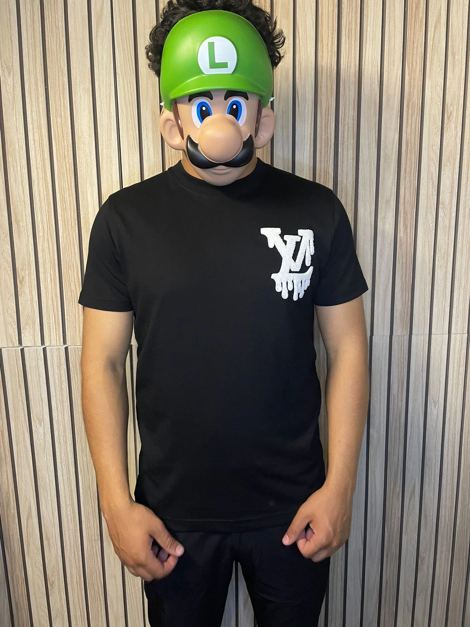 Louis Vuitton Drip Black