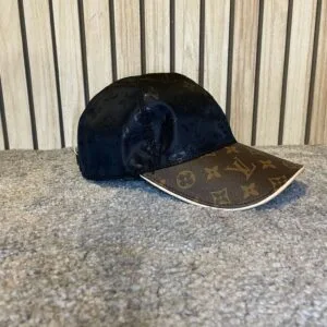 Louis Vuitton Cap Black