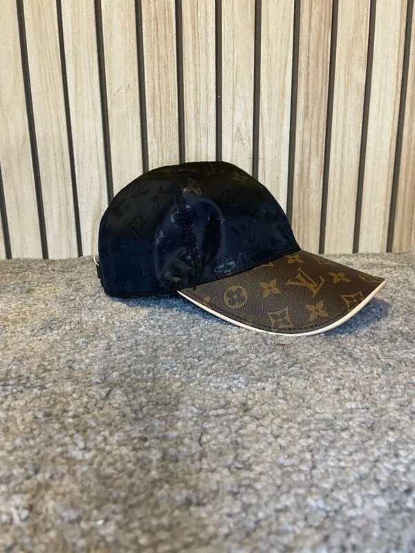 Louis Vuitton Cap Black