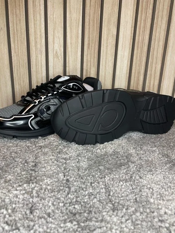 Christian Dior B30 Countdown Black