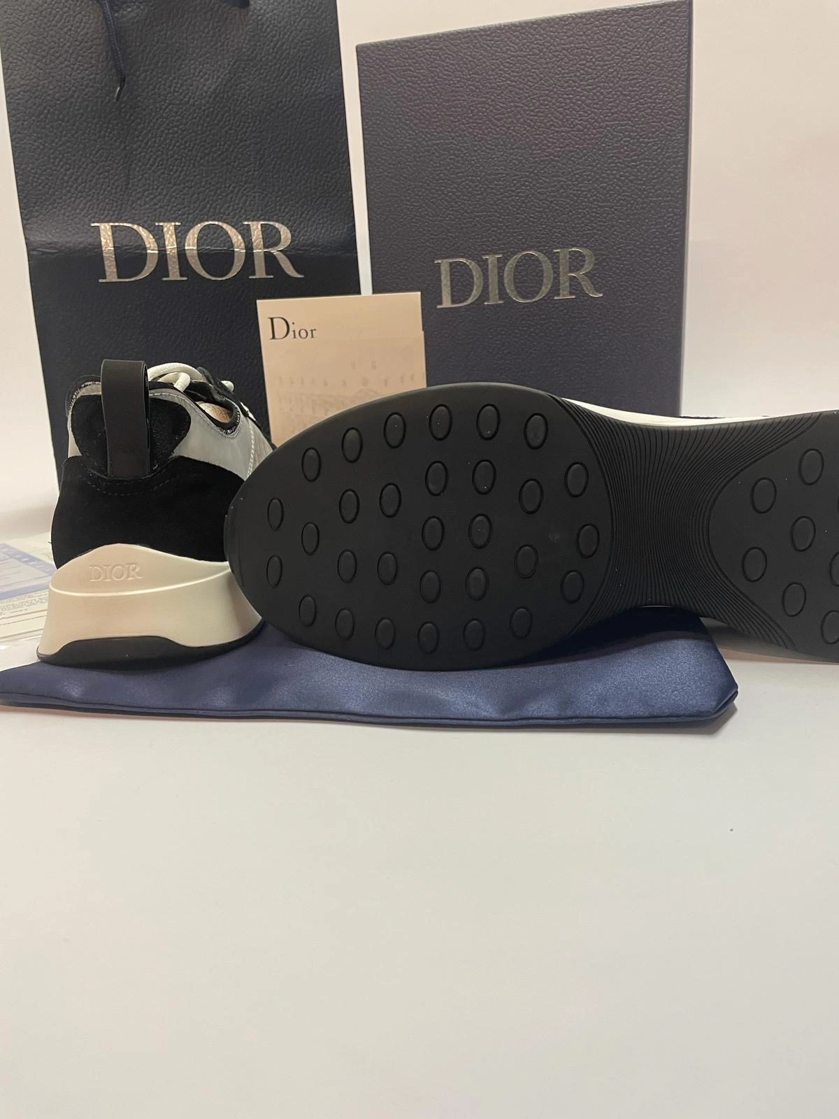 Christian Dior b25 Black On White