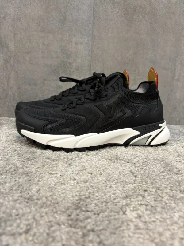Louis Vuitton Trainers Black White