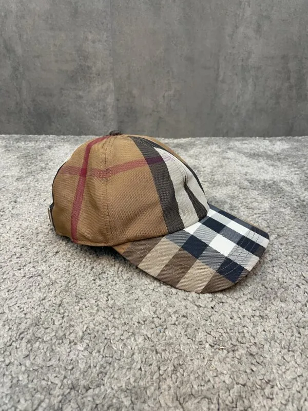 Burberry Cap Brown
